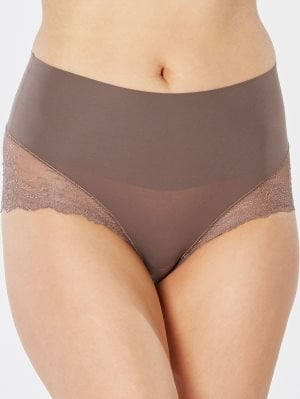 Undie-Tectable Lace Hi-hipster Hipster*