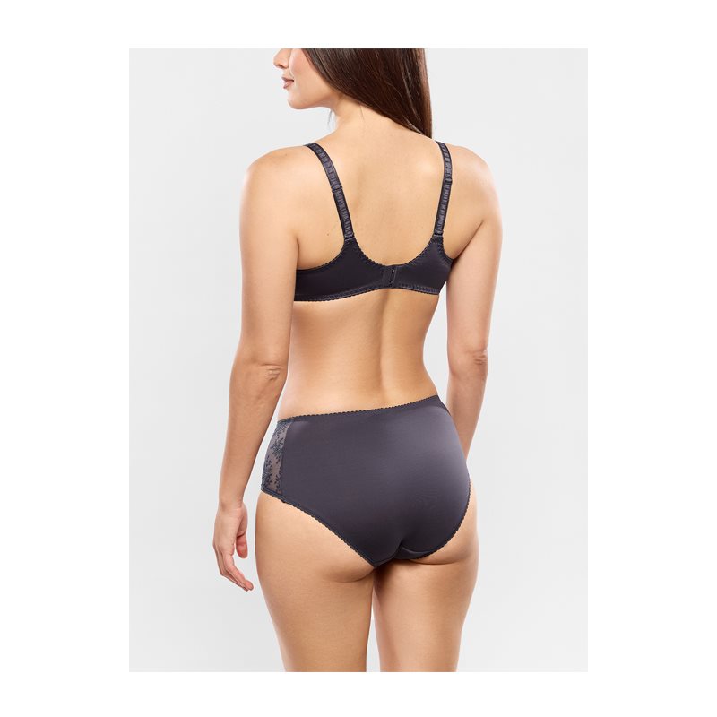 Charlotte Tailleslip