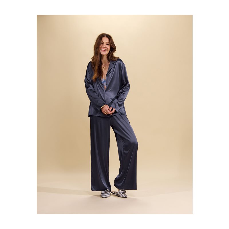 Elodie Uni Top Long Sl 1-DELIG Shirt met lange mouwDoorknoop