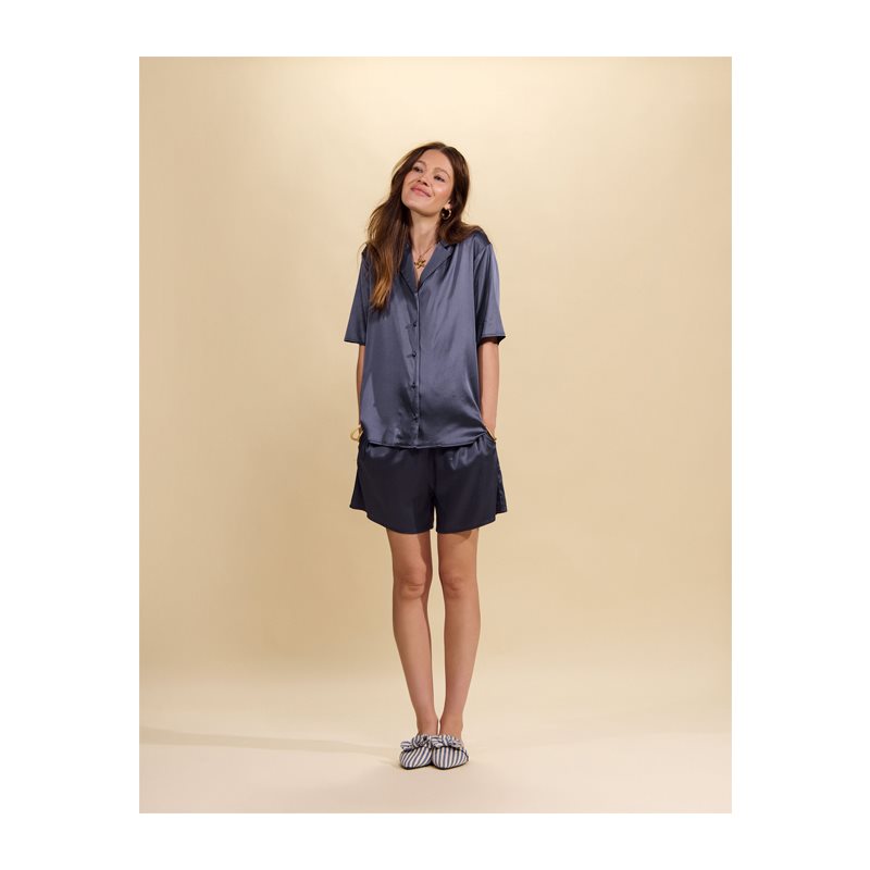 Essenza Elodie Uni Top Shor Sl 1-DELIG Shirt korte mouw V-hals 