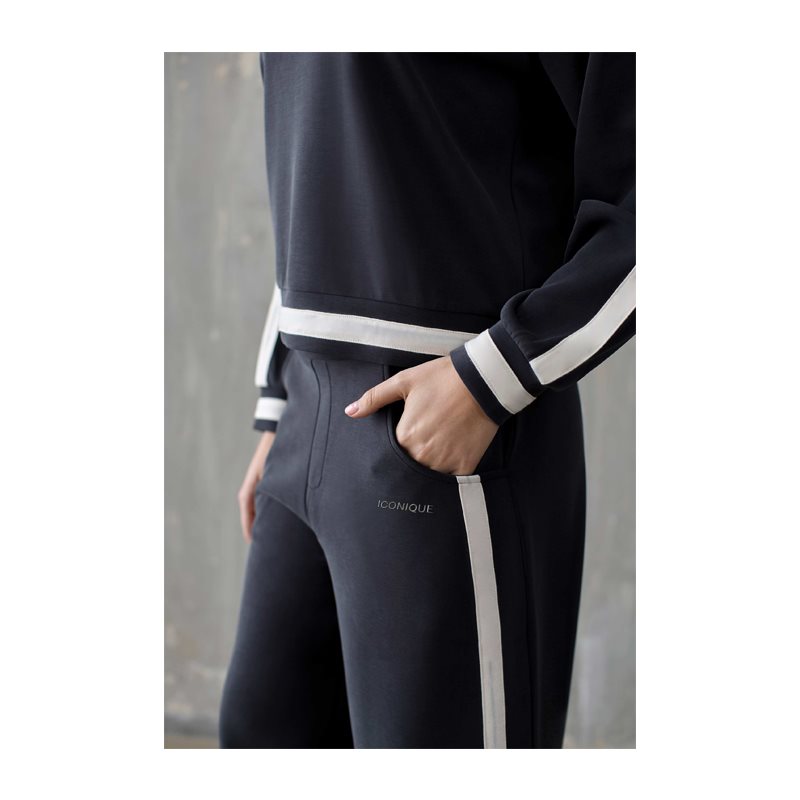 IC26FW-21+22L-Black 2-DELIG PyjamaJoggingpak
